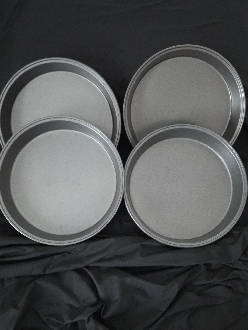Non-Brand Round Gray Metal Baking 9" Pans - Set of 4.